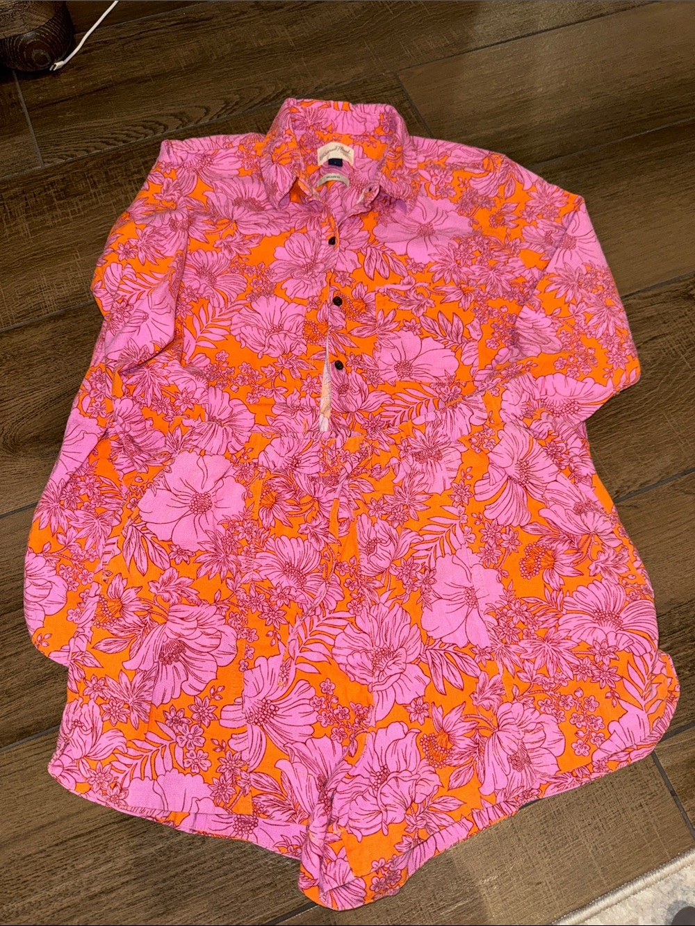 Universal Thread Pink & Orange Floral Button-Down Shirt